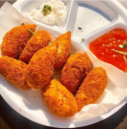 Veg Kurkure Momo
